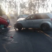 Un vehículo volcó tras impactarse con otro automotor en Monserrat, provocando demoras y congestión durante las primeras horas.