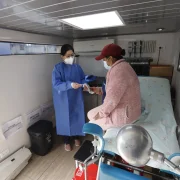 Las caravanas de salud recorrerán seis parroquias de Quito con atención médica gratuita, pruebas preventivas y servicios dirigidos especialmente para mujeres.