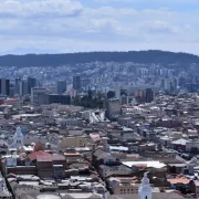 No hay zona de la capital que no esté amenazada, por la falla de Quito y por malas estructuras.