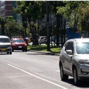 La Empresa de Obras Públicas anuncia plan de recuperación de la calzada en la avenida 12 de Octubre en Quito, durante agosto 2026