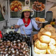 19.000 platos tradicionales ecuatorianos fueron vendidos durante las 12 horas que duró el desafío del Hueca Fest 2026.