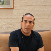 Mauricio Núñez reapareció conmovido y agradeció el respaldo recibido mientras continúa recuperándose del grave accidente que sufrió junto a su familia en agosto.
