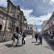 El Centro Histórico fue el territorio reconocido por la Unesco en 1978. Hoy, uno de sus principales desafíos es conservar sus edificaciones mientras se mantienen los usos y la vida cotidiana del sector.