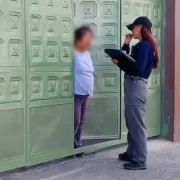Inspectores de la UBA notificaron a la dueña de los perritos.