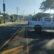 El cierre se registra en la avenida Oswaldo Guayasamín, en sentido Tumbaco-aeropuerto.