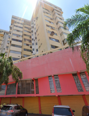 edificion de multicomercio