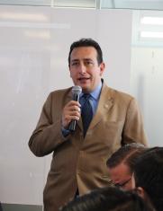 Decano de la facultad de medicina de la UCE