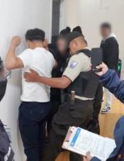 clausura de una concesionaria en Quito