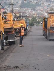 Falta de asfalto Quito