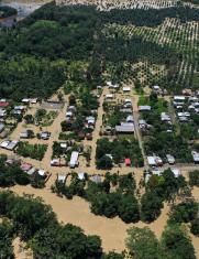 Más de 2.500 personas en Muisne perdieron sus hogares y cultivos tras el desbordamiento de cuatro ríos