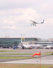 aviones en aeropuerto de Guayaquil