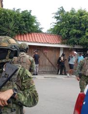 POLICIA Y MILITARES ENEL SITIO DEL CRIMEN