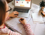 El Ministerio de Educación, Deporte y Cultura anunció la apertura de matrículas para la modalidad de educación a distancia gratuita.