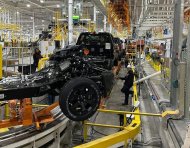 Las condiciones de la fuerza laboral de la industria cambia por regiones.