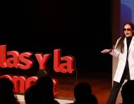 Diez investigadoras de distintas universidades presentaron sus estudios mediante monólogos que combinaron humor, creatividad y evidencia científica.