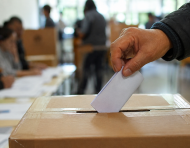 Los ecuatorianos volverán a las urnas para elegir autoridades locales y vocales del CPCCS. El debate electoral debe centrarse en planes y propuestas concretas.
