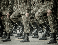 Militares y policías podrán actuar bajo nuevas reglas de apoyo complementario contra la delincuencia y el crimen organizado en Ecuador.