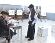 El CNE habilitó varios canales para que los electores consulten su recinto y junta electoral.