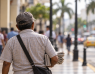 La transición digital deja preguntas sobre el sustento de quienes viven de vender periódicos.