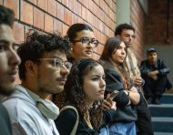 Miles de jóvenes ecuatorianos esperan conocer si fueron seleccionados para participar en la nueva fase de Jóvenes en Acción 2026.