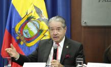 ministro de salud zevallos