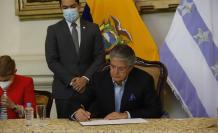lasso firma decreto comision carceles