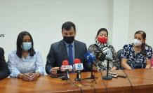 DEFENSOR DEL PUEBLO DE GUAYAS DEL POZO EN RUEDA DE PRENSA