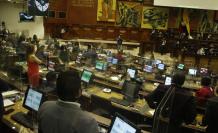 asamblea instrusos