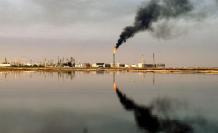 Imagen de archivo de una refinería.