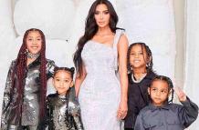 Kim-Kardashian y sus hijos