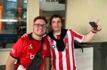 Hinchas Estudiantes vs Barcelona