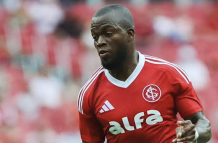 Enner valencia doblete