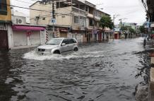 BASURA Y LLUVIA INUND (14252548)