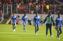 Emelec con dos expulsados ante El Nacional en Quito.