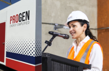 La ministra de Energía y Minas, Inés Manzano