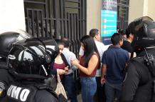 elecciones universidad de guayaquil retrasos