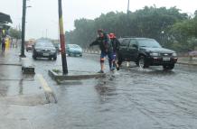 LLUVIA CAUSA MOLESTIA (31254038)
