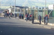 indigenas buscando trabajo