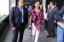 Diana Atamaint, presidenta del CNE y José Cabrera se reunieron para analizar depuración en el padrón electoral.