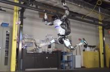 Atlas es un robot humanoide bípedo desarrollado por Boston Dynamics.