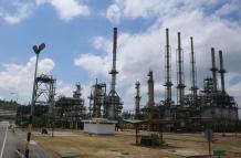 Imagen de archivo. Reparar la Refinería de Esmeraldas ha costado, hasta julio de 2019, 18,4 millones de dólares. Eso, pese a que la planta fue supuestamente repotenciada, durante el gobierno de Rafael Correa. 
