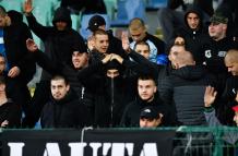 El protagonismo inesperado recayó en los insultos racistas y gritos de mono proferidos por una parte de la afición búlgara hacia los jugadores ingleses.