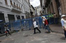 Imagen del 4 de octubre de 2019. Las protestas registradas en Quito, tras el anuncio de medidas económicas por parte del Gobierno Nacional, dejan secuelas en el Centro Histórico.