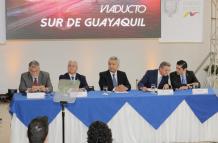 Guayaquil. El presidente (c) lanzó ayer el concurso público para la obra.