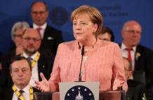 “La tarea de Europa es tomar su destino en sus propias manos”, afirmó Merkel y destacó el valor de la unidad europea en las últimas décadas.