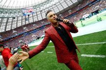 Fox se excusa por el gesto obsceno de Robbie Williams