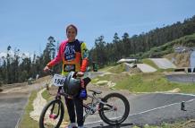Doménica-Azuero-Bicicross-Deportes