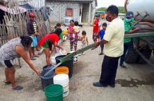los habitantes de las comunas tratan de abastecerse