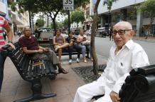 El nonagenario es leyenda en la urbe porteña.