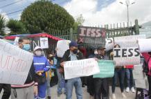 Protestas en el Hospital del IESS de Quito.